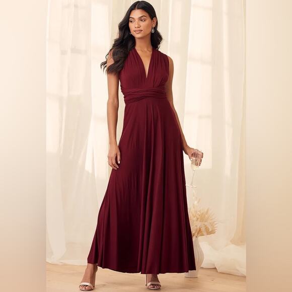 LULU’S Convertible Tricks of the Trade Burgundy Maxi Dress Size M NWT - Picture 2 of 13